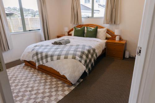 Prime location at Mt Eden- Cozy Vibe 3BR Home