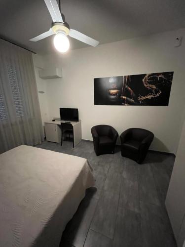 Legal - image 5