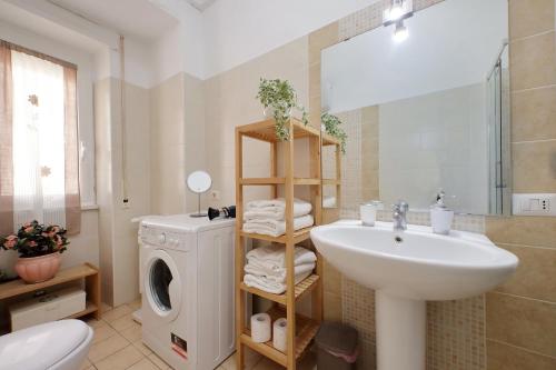 Victoria Apartment - main image