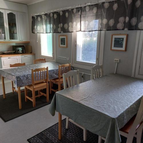 Simonhovi in Norinkyla