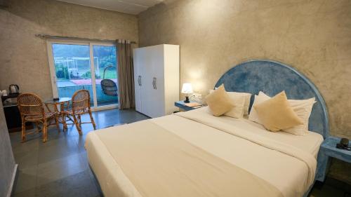 Whiteflower Resort , Morgim