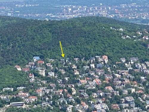 Rustic Cottage & Garden Retreat on Buda Hilltop, Budapest (photo 5)