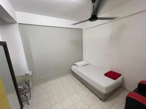 Peaceful Pines 4 ROOMS FULL AC & NETFLIX by EZYROOM MELAKA