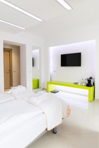 Christina Hotel - image 3
