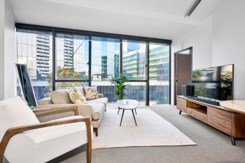 Marvelous 2BR Stay by Marvel Stadium - Tap to explore photos