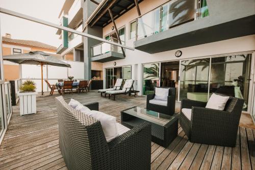 Dotări, Family beachfront retreat in Rand Rifles