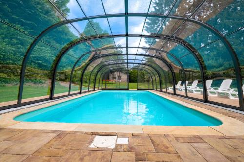 景觀, Villa with pool, sauna, pergola, park, and playground in 史禾博達納德烏普