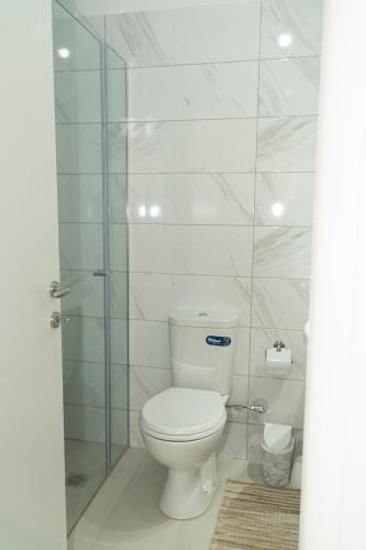 One-Bedroom Apartment with Balcony and Sea View image 7