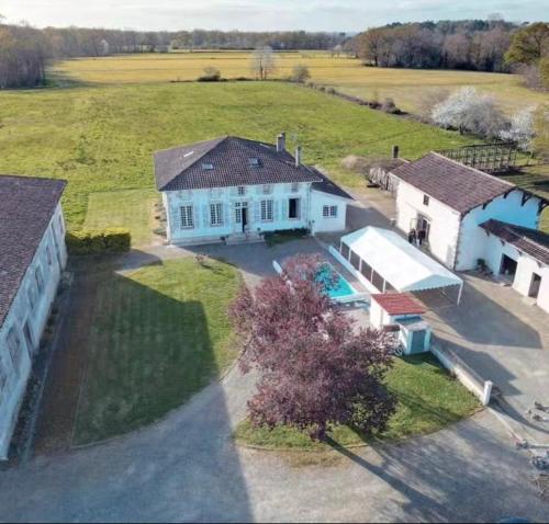 Viesnīcas āriene, Domaine Bordenave in Hinx