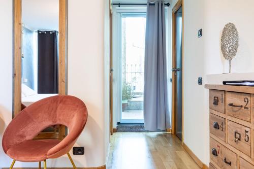 B&B Too Cute 2b Str8 - image 2