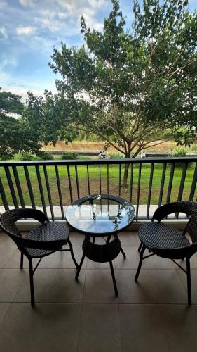 Chainarai Riverside in Rim Kok