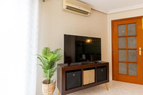 Apartment image 8