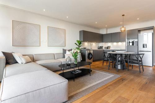 The Glengariff 706 - image 13