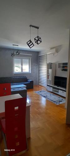Apartment OLYMPIC - image 3
