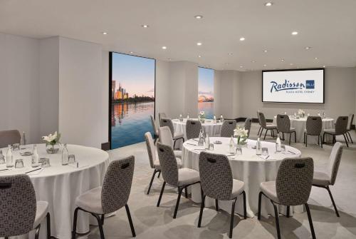 585026103 Radisson Blu Plaza Hotel Sydney