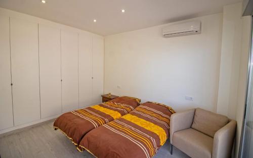 Apartment with Sea View image 1
