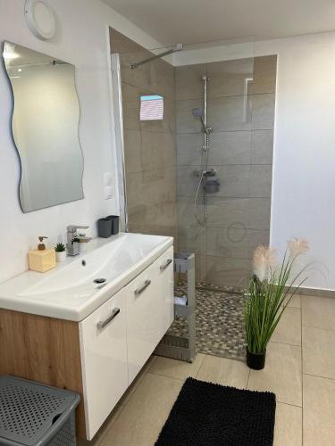 ห้องน้ำ, CSA- Ferienwohnung in มาเรียบิลด์