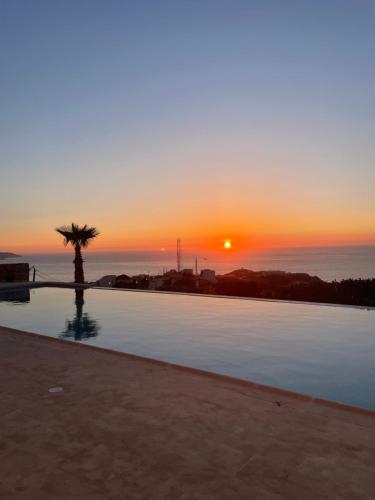 Infinity pool villa Infinity pool villa