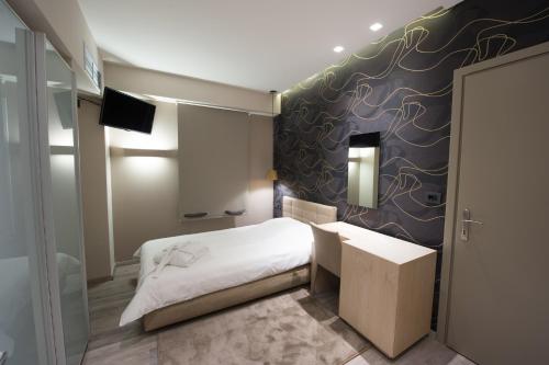  Castello City in Patras