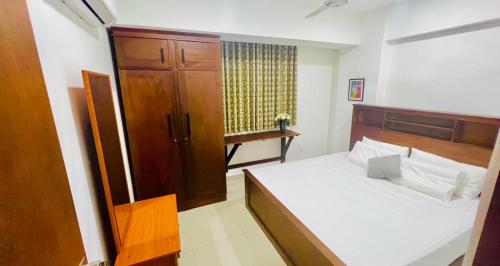 Oval View Residencies - image 7