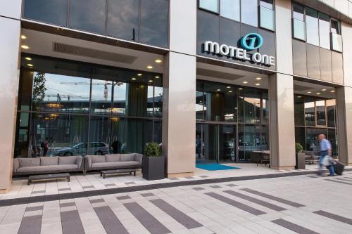 Motel One Wien-Hauptbahnhof - image 11