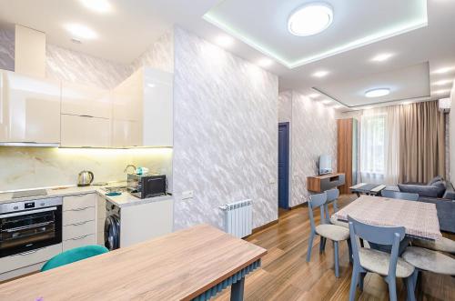 Newly Renovated Apartment In The City Center 15 - 예레반