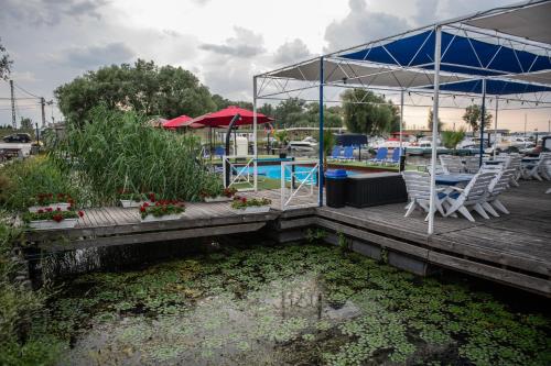 Étterem, Tündérfátyol (Tunderfatyol) in Abádszalók