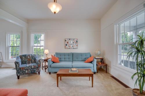 Charming and Historic Buffalo Home with Private Deck! in Lancaster, USA