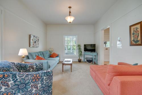 Charming and Historic Buffalo Home with Private Deck! in Lancaster, USA