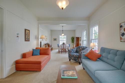 Charming and Historic Buffalo Home with Private Deck! in Lancaster, USA