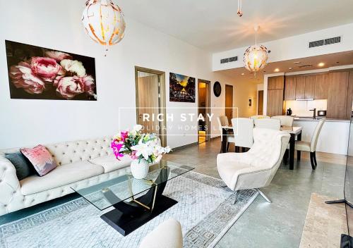 Luxurious 2BR-Stella Maris Dubai Marina by Rich Stay 3207, Dubai (photo 3)
