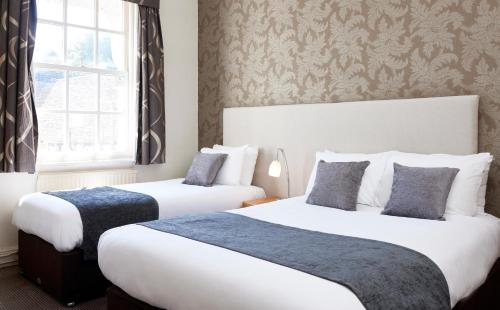 Sun Hotel by Greene King Inns Room Type - Family Room (2 Adults + 1 Child) Sun Hotel by Greene King Inns Room Type - Family Room (2 Adults + 1 Child)