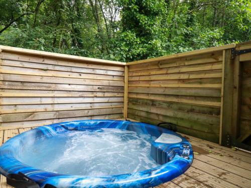 Exterior view, 2 Stonerush Valley in Lanreath