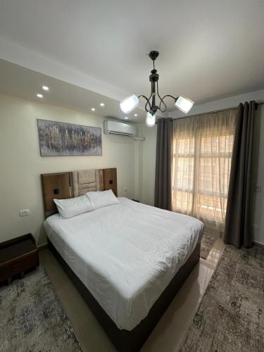 Elegant Brand new 2 bedroom flat - Tap to explore photos