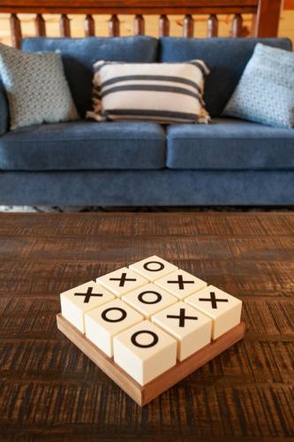 Rocky Crest Sleeps 24 Private Pool Game Room in Sevierville, USA