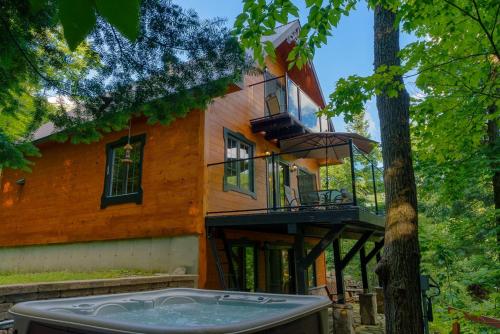 Lake Access, Hot Tub, Swim Platform etc Kedros in Entrelacs (QC)