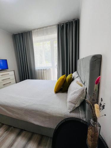 Апартаменти поряд дорослої і дитячої лікарні біля Миколайчука, Орлика (Апартаменти поряд дорослоі і дитячоі лікарні біля Миколаичука, Орлика) in ซามาร์สตึนีฟ