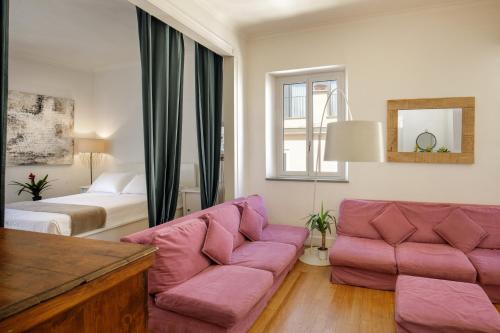 The right place 4U Mario de Fiori Apartment, Рим (фото 8)