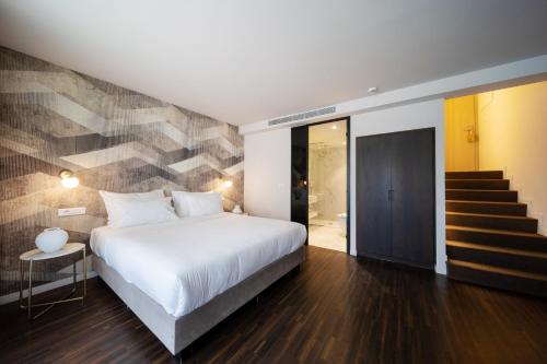 Azur Hotel - image 5