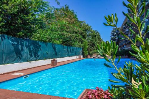 Mr Brown Aurelia Resort con piscina, Rome