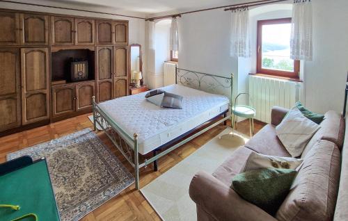 Lovely Apartment In Pobri With Wifi in Pobri