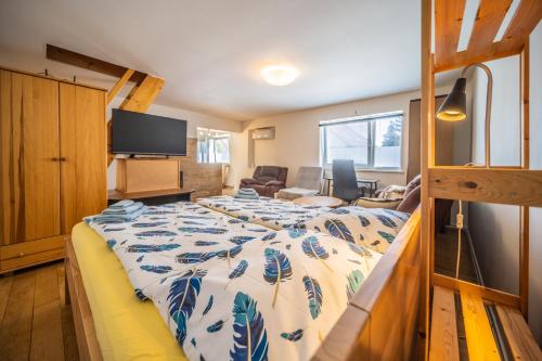 Cely dum s vybavenou kuchyni, koupelna s virivkou in Zbraslav