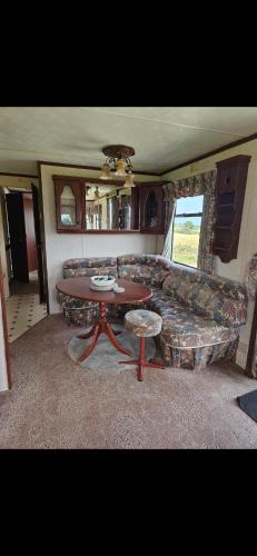 Gwel y mynydd Caravan in Llannerch-y-Medd