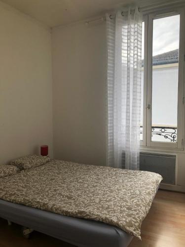 Chambre de 9m2 - Pension de famille - Bagnolet