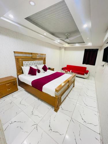 Hotel Golden Tree - image 7