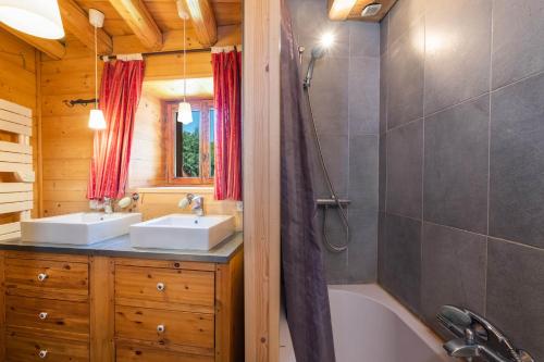 Chalet L'Orcières, Spa Privé et Charme Montagnard Chalet L'Orcières, Spa Privé et Charme Montagnard