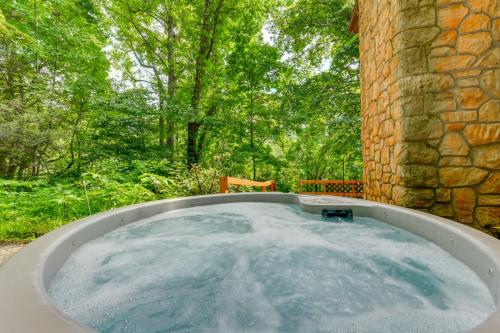 Maggie Valley Townhome In Smoky Mountain Foothills - Maggie Valley, NC