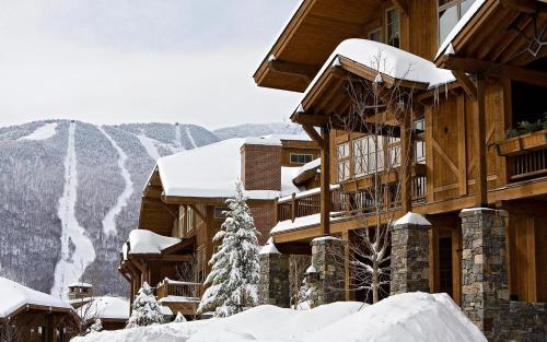 Ski in Ski out 4 Bedroom Spruce Peak Lodge Luxury Mountain Cabin - Stowe