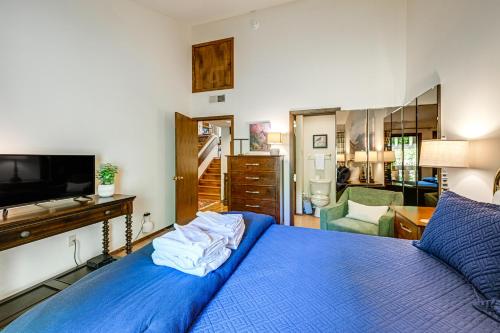 Less Than 2 Mi to Skiing Serene Sapphire Retreat in Sapphire, USA