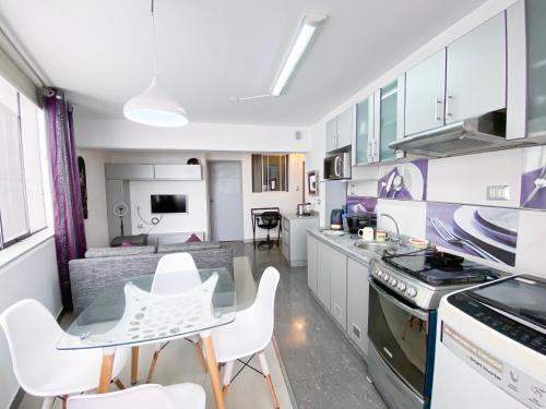 Miraflores-Habitación privada cerca al Parque Kennedy- Vivienda compartida con Anfitrion